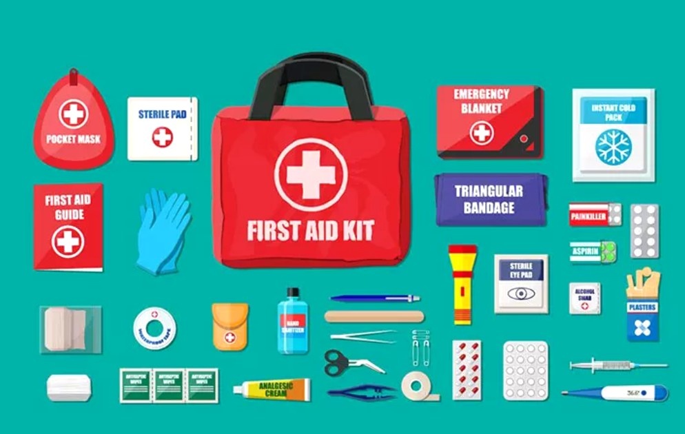 First Aid Kit: জরুরি অবস্থায় প্রাথমিক চিকিৎসার জন্যে সহায়ক উপকরণ ও তাদের ব্যবহার